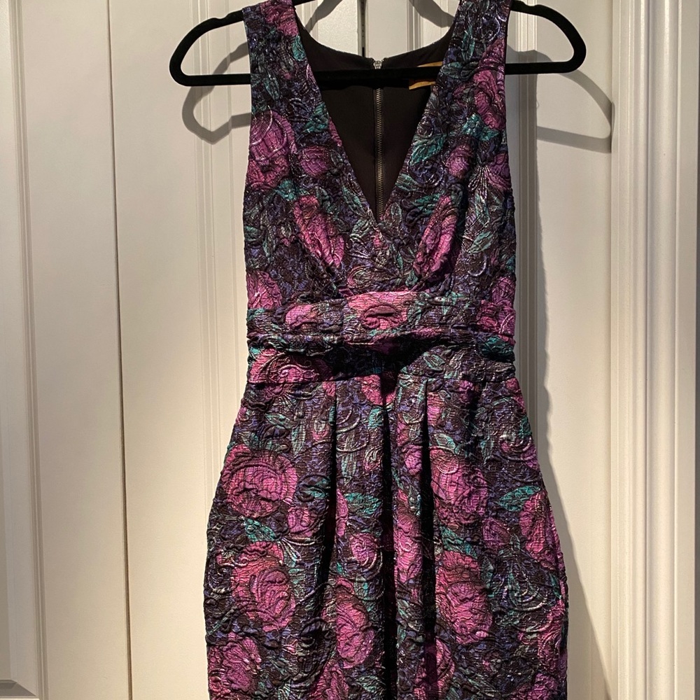 Gorgeous designer floral tulip dress - Picture 1 of 4